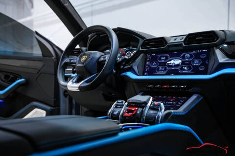 2025 Lamborghini Urus SE