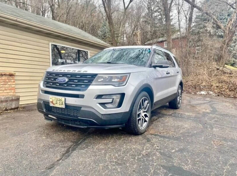 2016 Ford Explorer Sport's photo