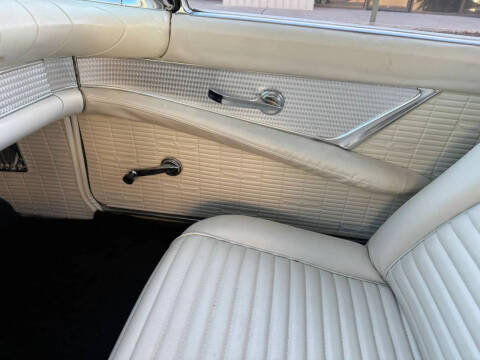 1957 Ford Thunderbird