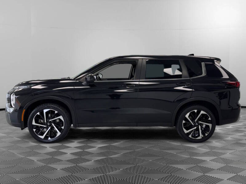 2023 Mitsubishi Outlander SE Special Edition