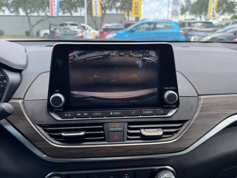 2023 Nissan Altima 2.5 SV