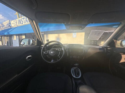 2015 Kia Soul +