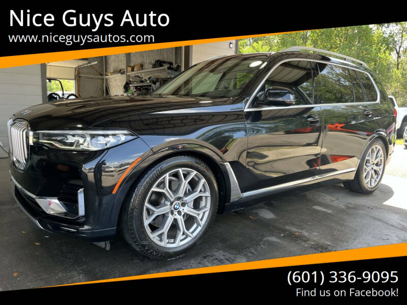 2020 BMW X7 40i's photo