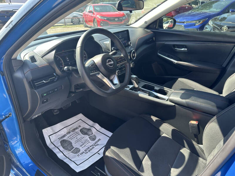 2025 Nissan Sentra SR