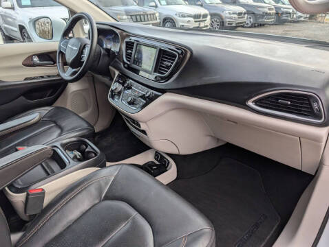2018 Chrysler Pacifica Touring L