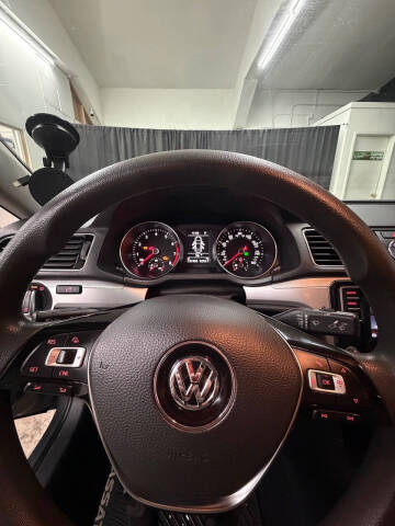 2016 Volkswagen Passat 1.8T S
