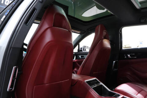 2020 Porsche Panamera 4