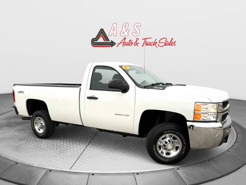 2010 Chevrolet Silverado HD WT's photo