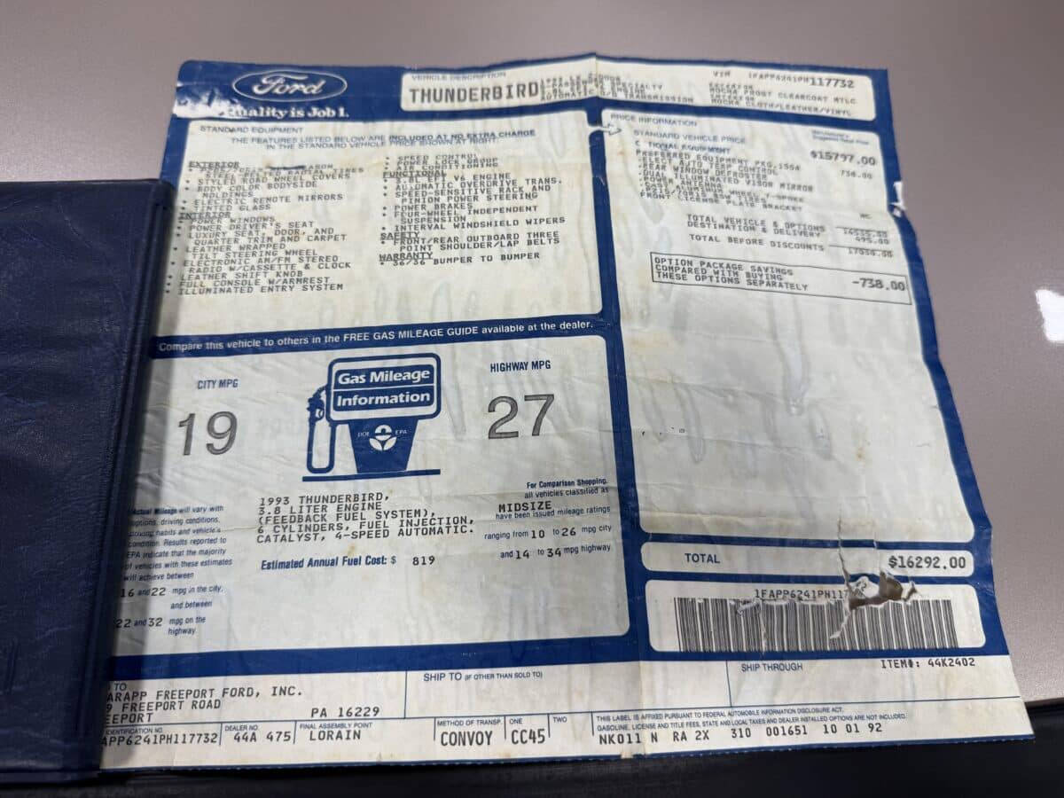 1993 Ford Thunderbird 56