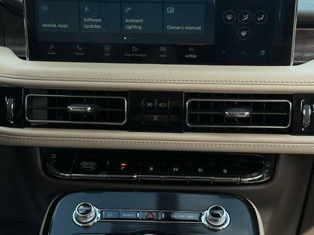 2022 Lincoln Nautilus Reserve