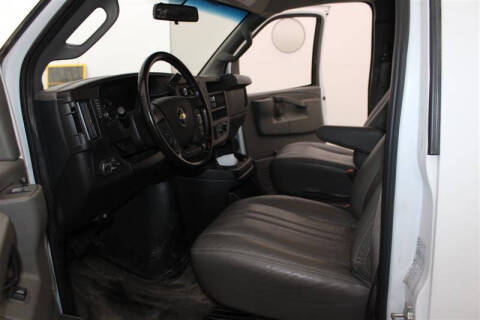 2023 Chevrolet Express 2500