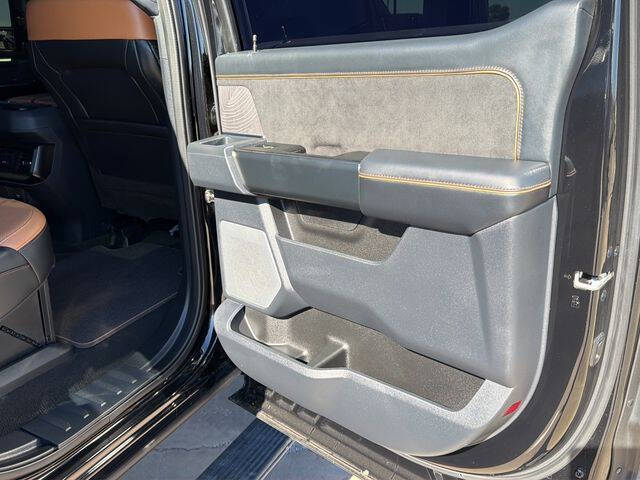 2023 Ford F-450 Super Duty Platinum