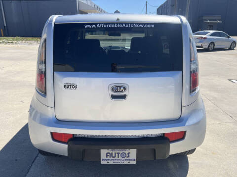 2011 Kia Soul +