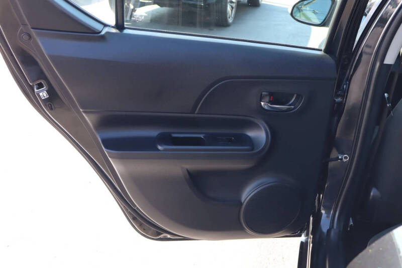 2016 Toyota Prius c