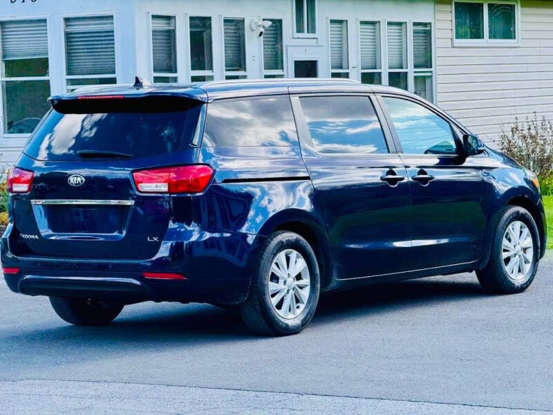 2018 Kia Sedona LX