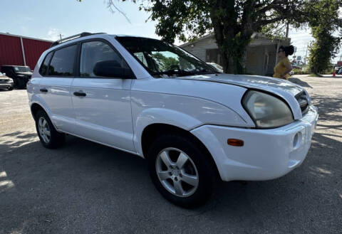 2008 Hyundai Tucson for sale at USA AUTO CENTER in Austin TX