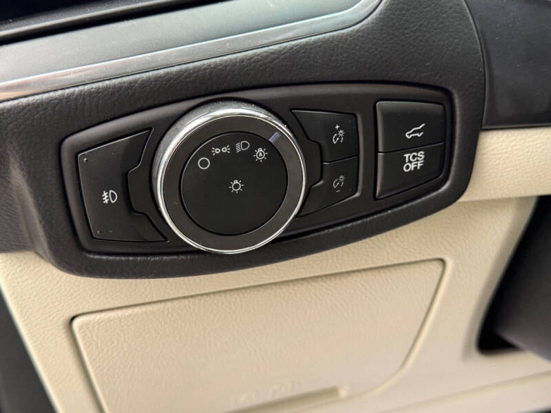 2024 Ford Edge Titanium