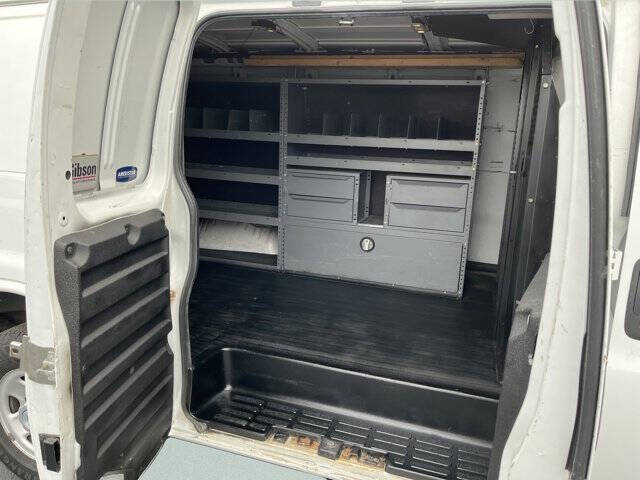 2017 Chevrolet Express 2500