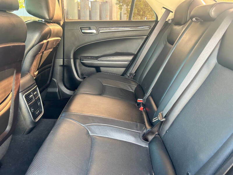 2019 Chrysler 300 Limited