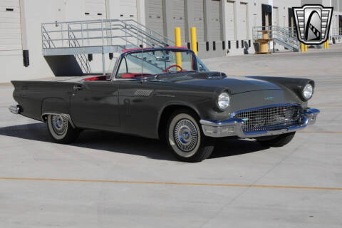 1957 Ford Thunderbird