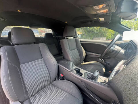 2019 Dodge Challenger SXT