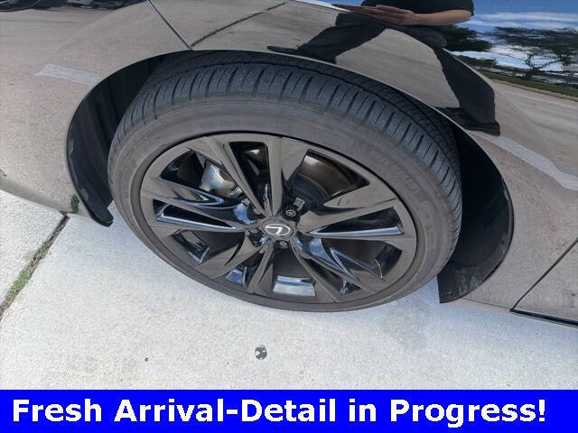 2024 Lexus ES 350 F SPORT Handling