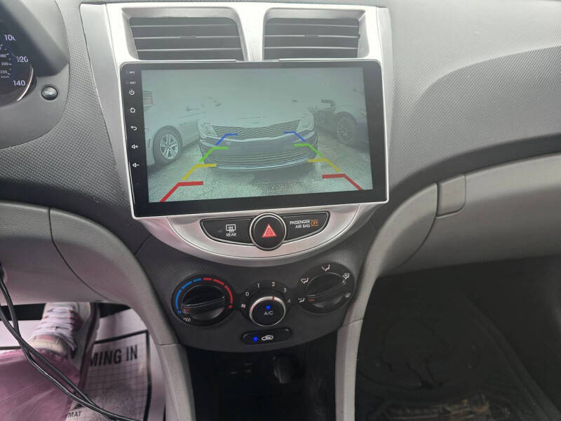 2017 Hyundai Accent Value Edition