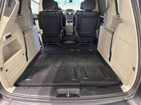 2016 Chrysler Town and Country Limited