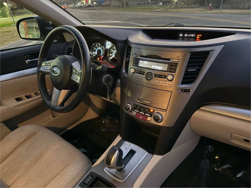 2010 Subaru Outback 2.5i Premium