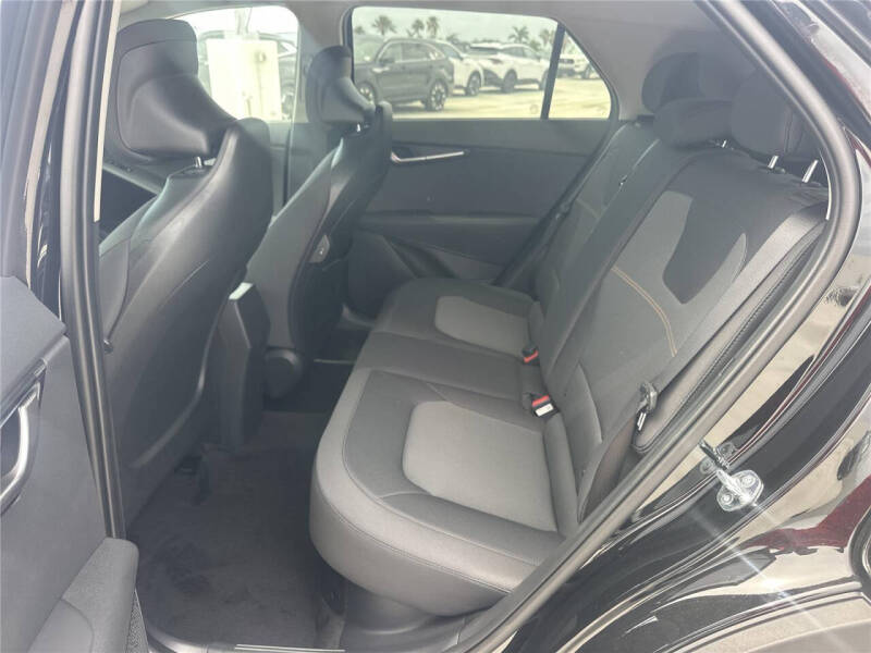 2026 Kia Niro LX