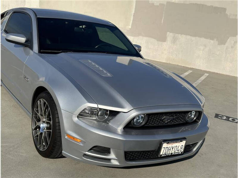 2014 Ford Mustang GT photo 8