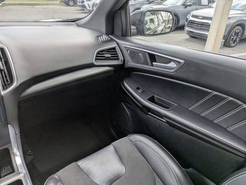 2022 Ford Edge ST