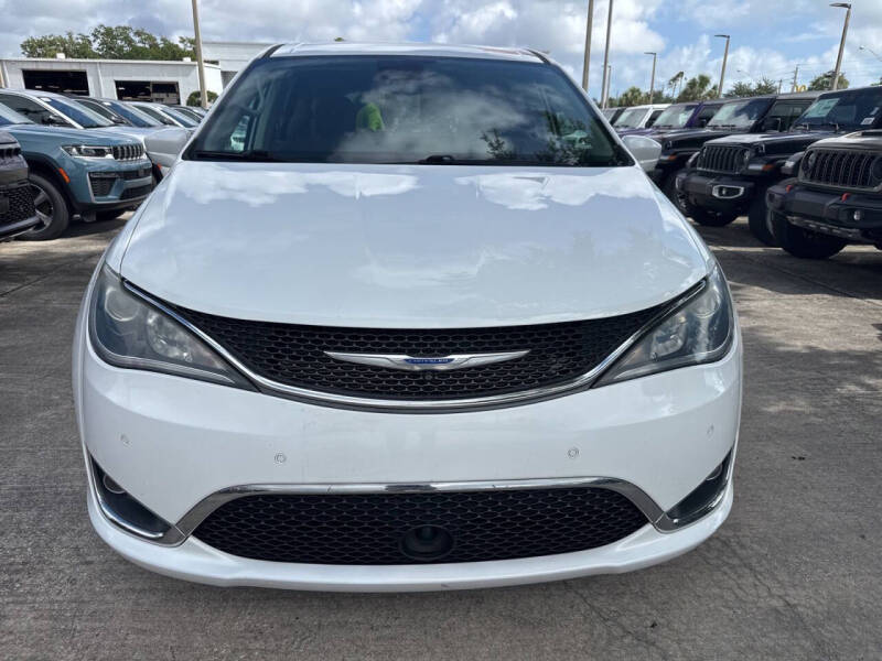 2020 Chrysler Pacifica Touring
