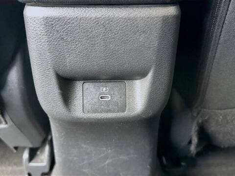 2023 Nissan Versa SR