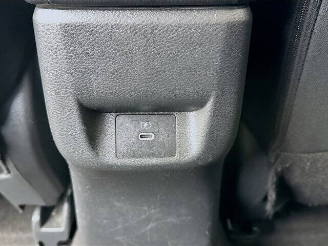 2023 Nissan Versa SR