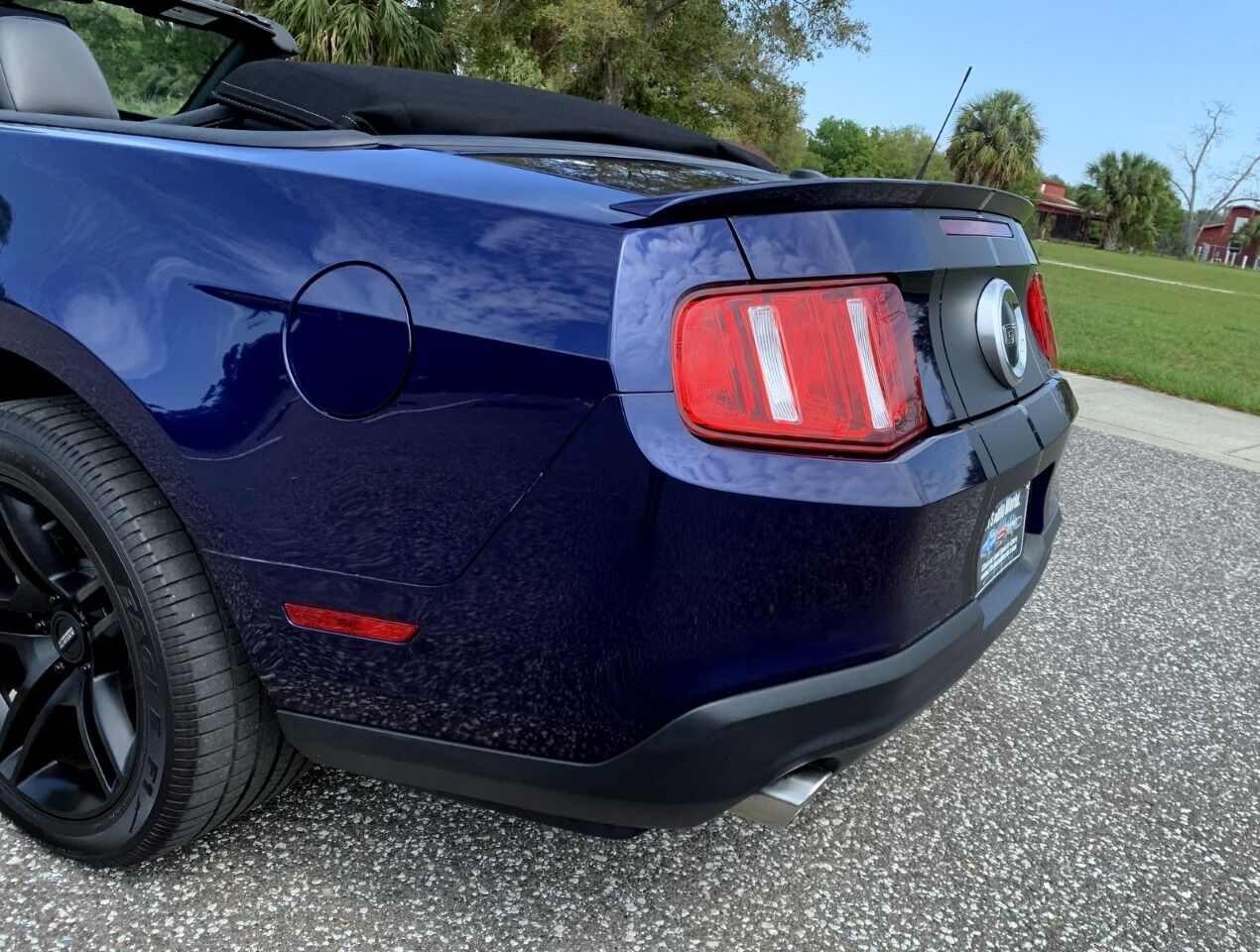 2010 Ford Mustang 23