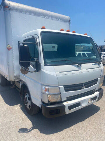 2012 Mitsubishi Fuso FEC52S for sale at BSA Used Cars in Pasadena TX