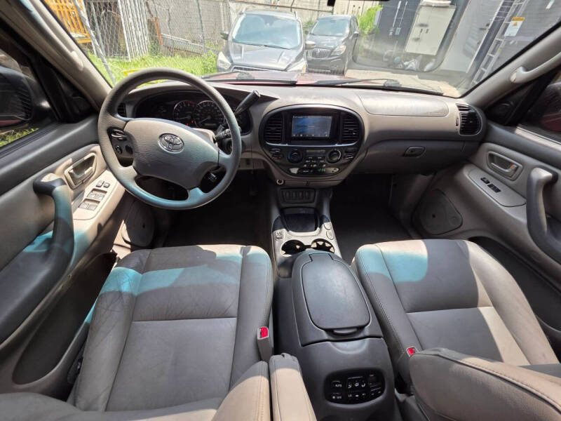 2006 Toyota Sequoia SR5