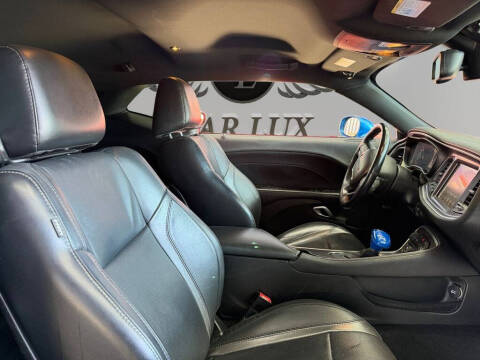 2016 Dodge Challenger SXT