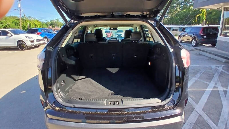 2022 Ford Edge Titanium