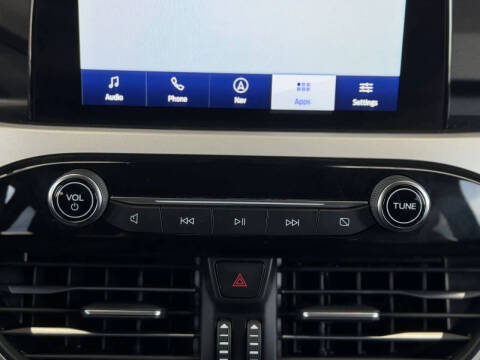 2022 Ford Escape Hybrid SE