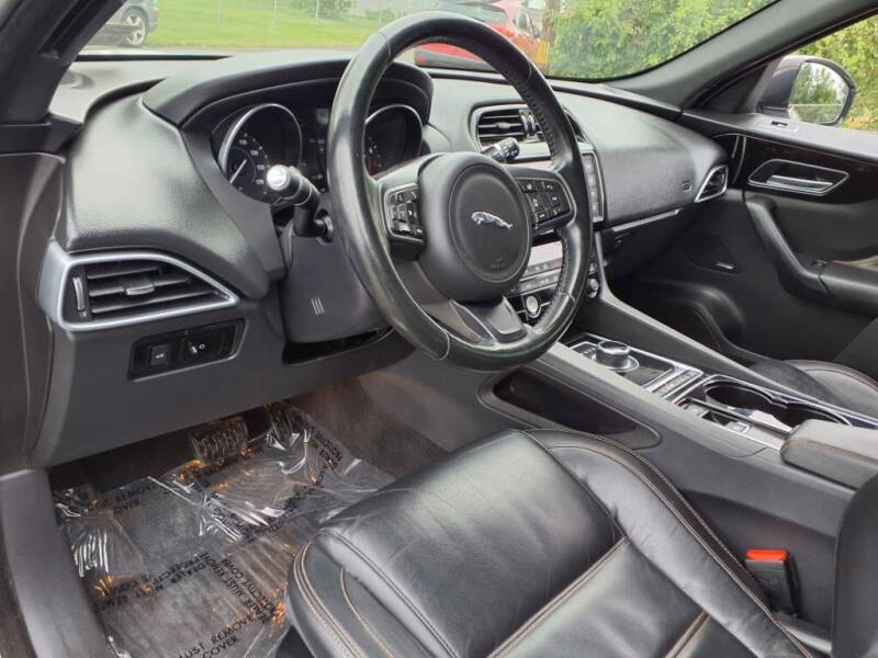 2017 Jaguar F-PACE 35t Prestige