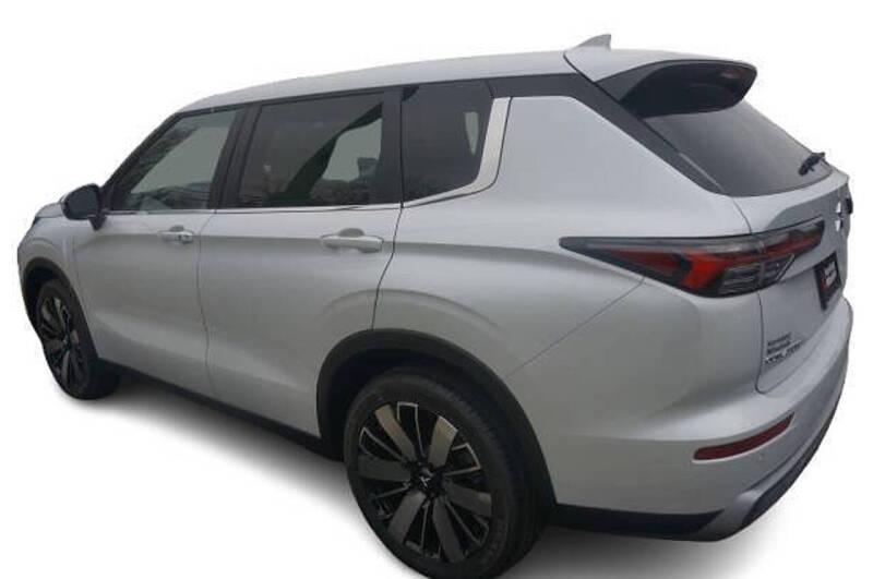 2025 Mitsubishi Outlander
