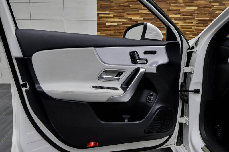 2021 Mercedes-Benz A-Class A 220