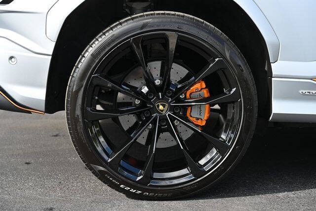 2023 Lamborghini Urus S