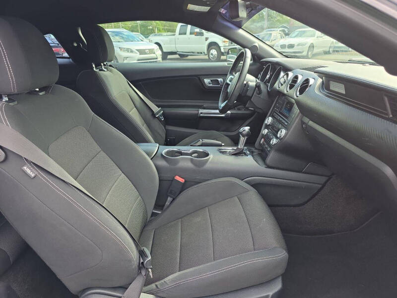 2015 Ford Mustang V6