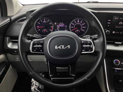 2023 Kia Carnival LX