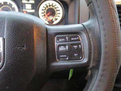 2016 RAM 1500 SLT