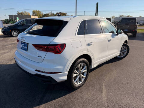 2023 Audi Q3 quattro S line Premium 45 TFSI