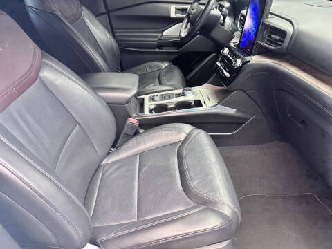 2022 Ford Explorer Platinum